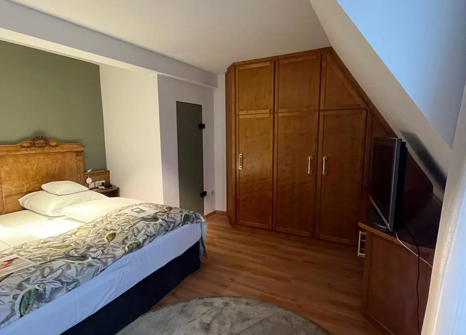 Best Western Premier Hotel Rebstock Wurtzbourg 4*,