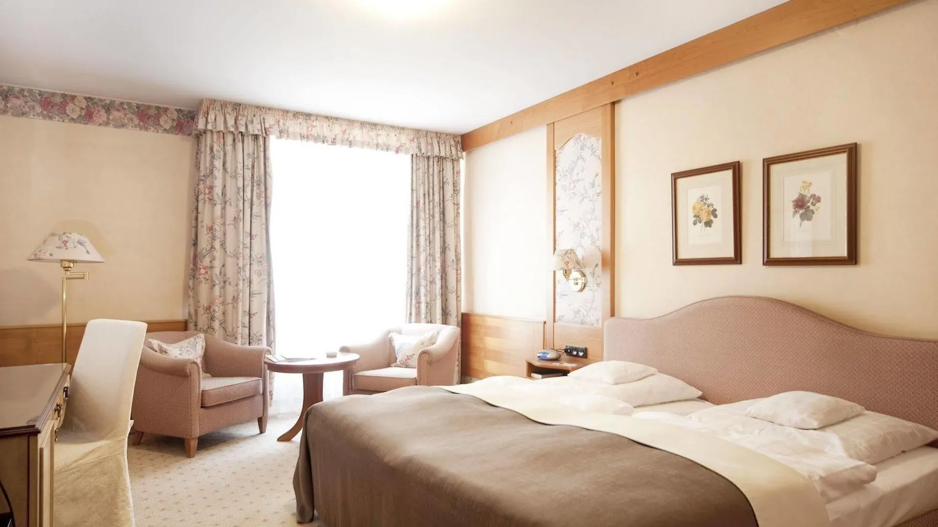 Best Western Premier Hotel Rebstock Wurtzbourg